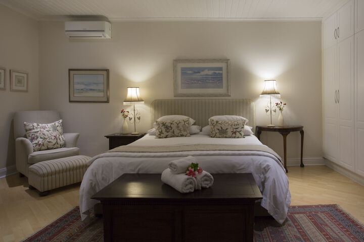 Room 10 of 49