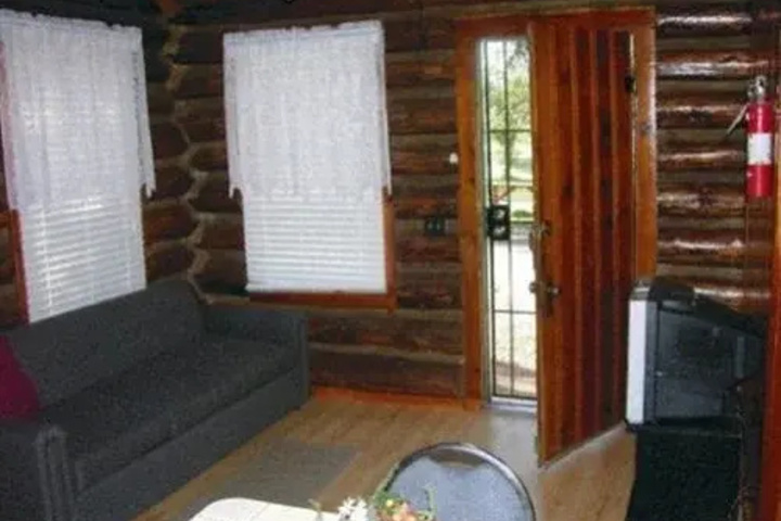 Exterior of Rainbow Lake Lodge
