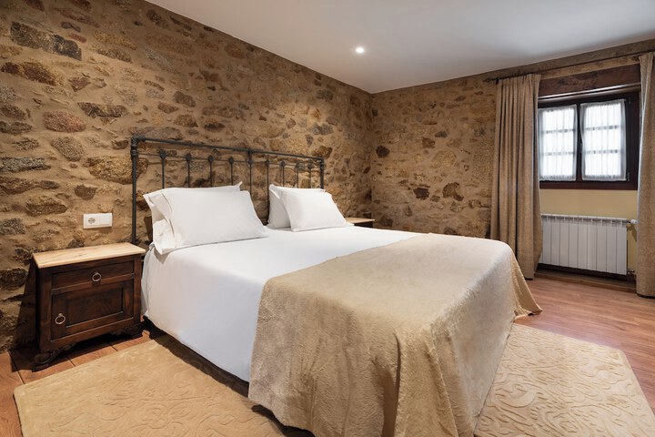 Room 8 of 29