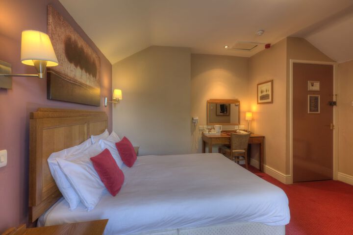 The Brentwood Hotel by Greene King Inns Image 5