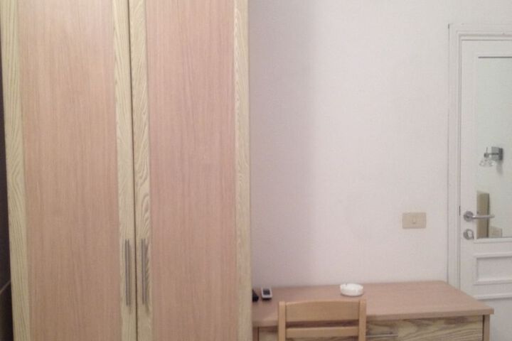 Room 14 of 25