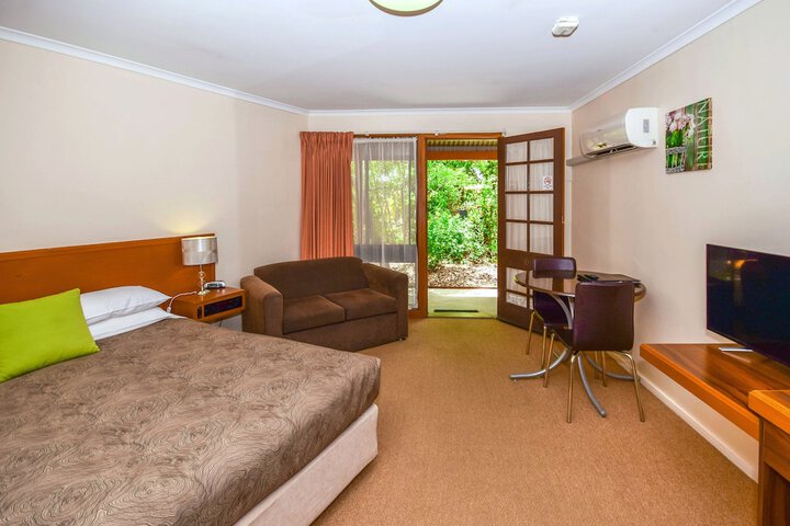 Room 30 of 71