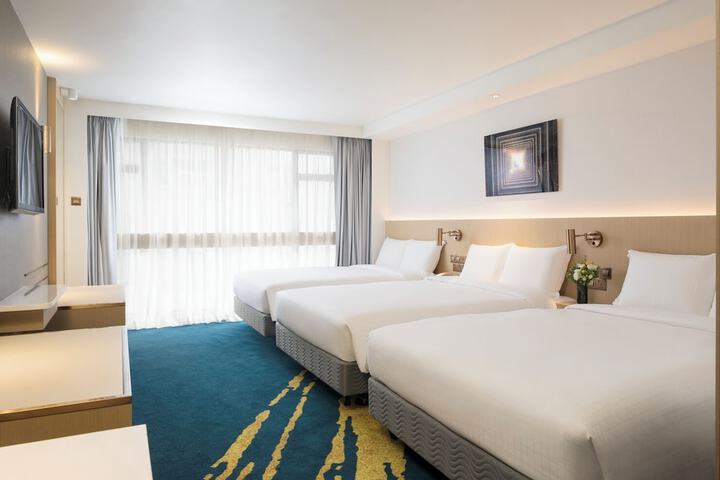 Room 30 of 90
