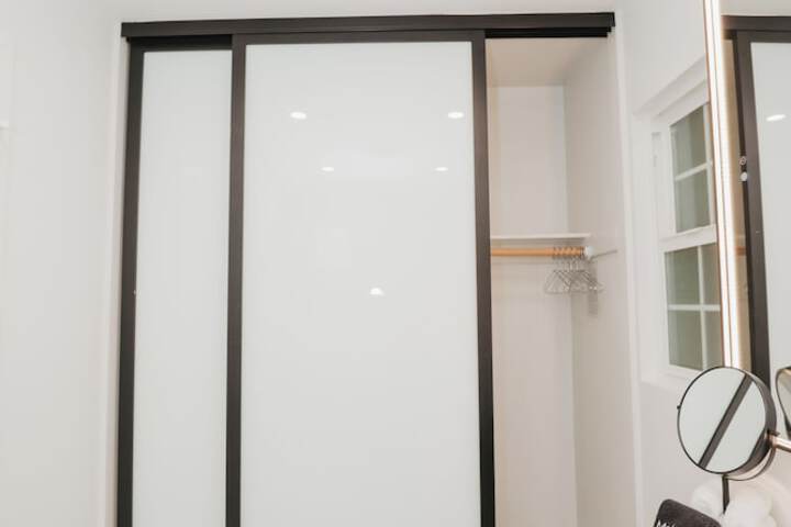 Room 47 of 93