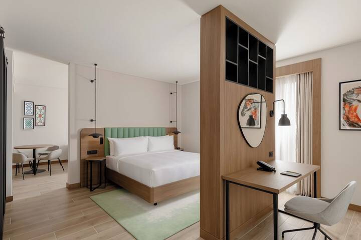Room 36 of 118