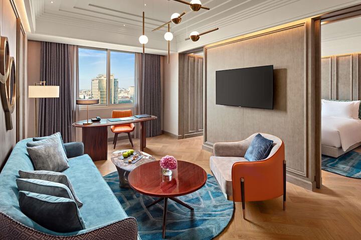 Room 30 of 106