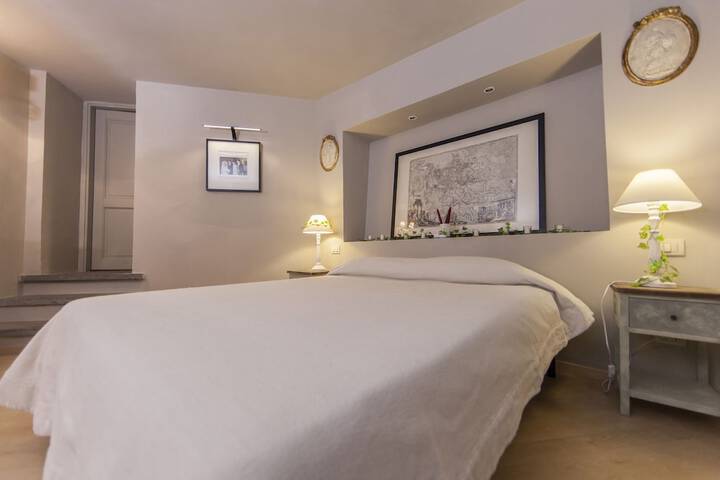 Room 6 of 22