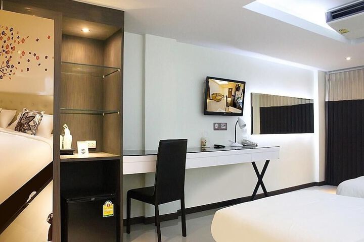 Room 16 of 34
