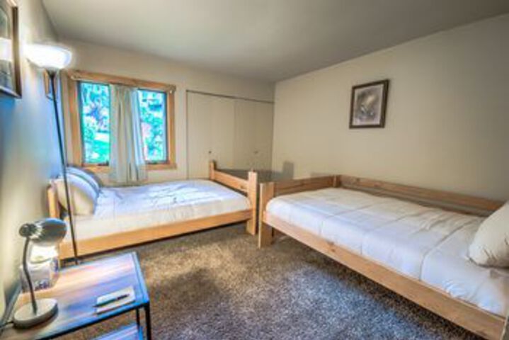 Room 20 of 98