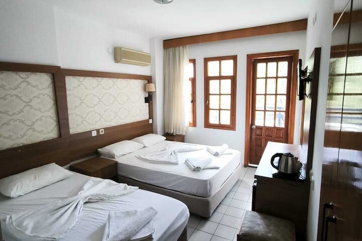 Room 18 of 72