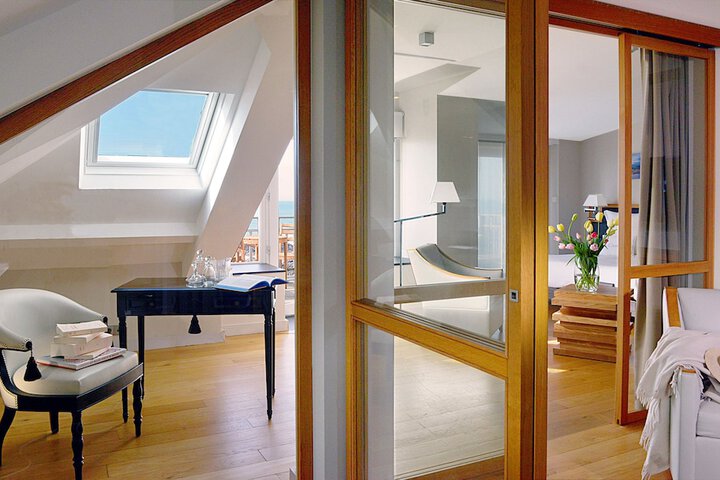 Room 15 of 31