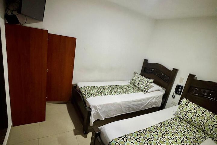 Room 29 of 49