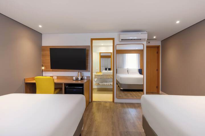 Room 31 of 139