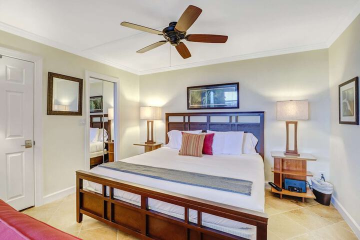 Room 3 of 28