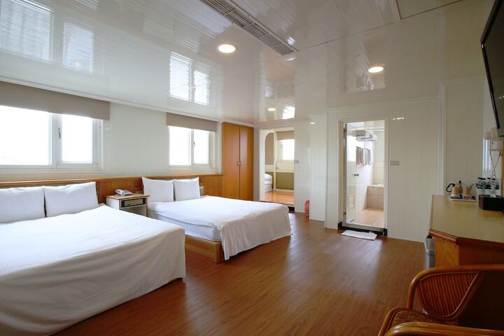 Room 19 of 41