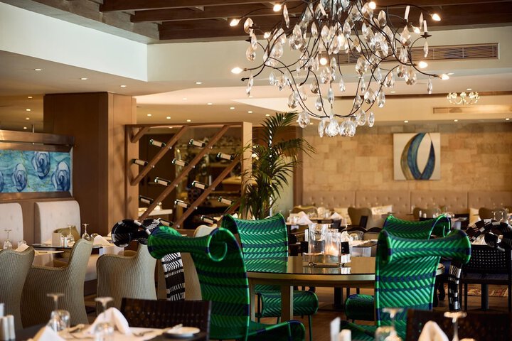 Dining 154 of 253