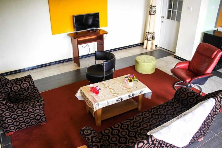 Room 17 of 28