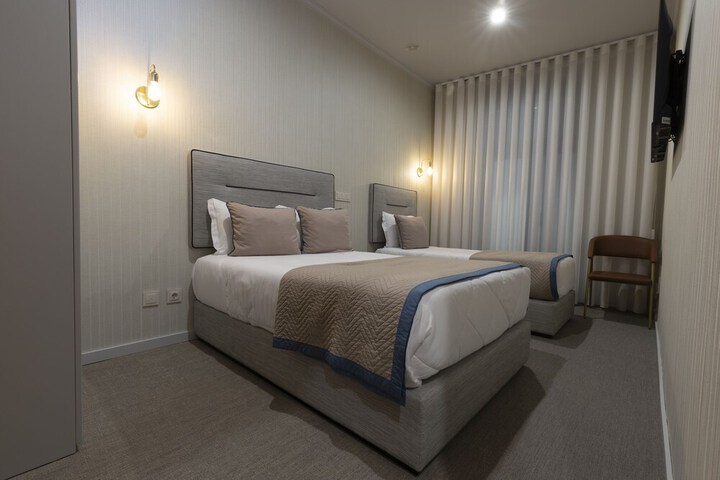 Room 10 of 70