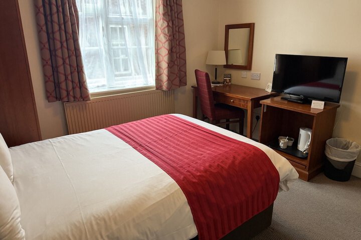 Room 20 of 49