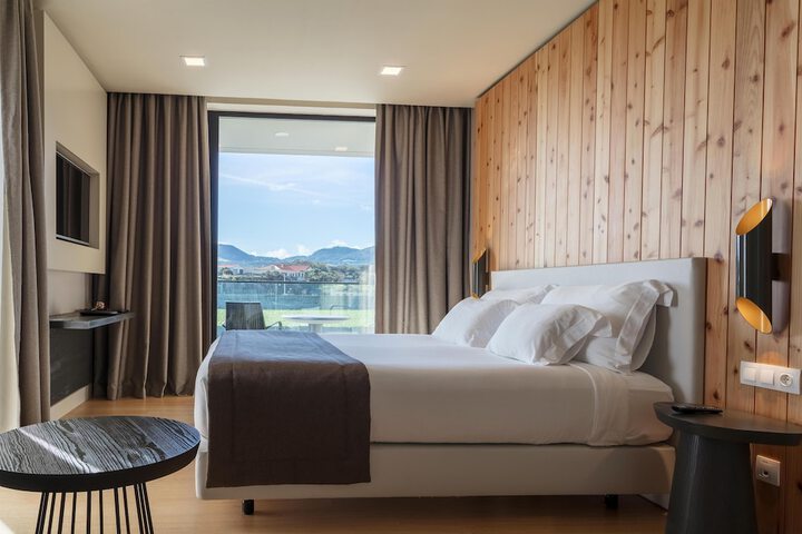 Room 10 of 47