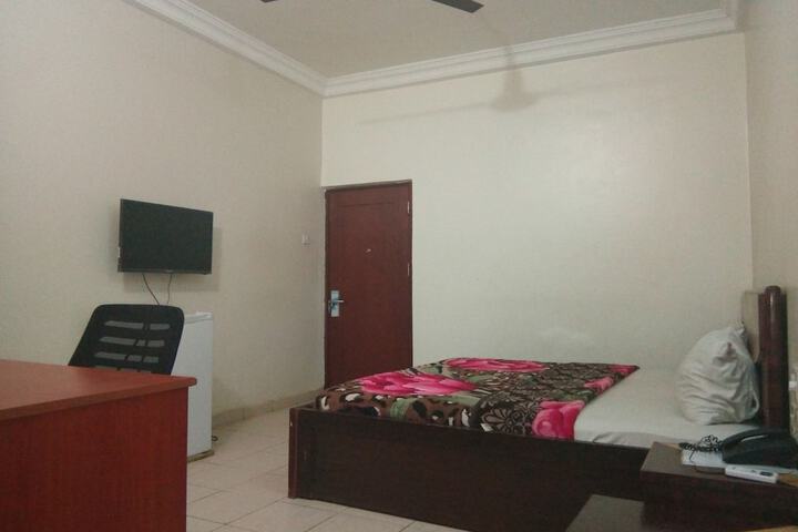 Room 7 of 10