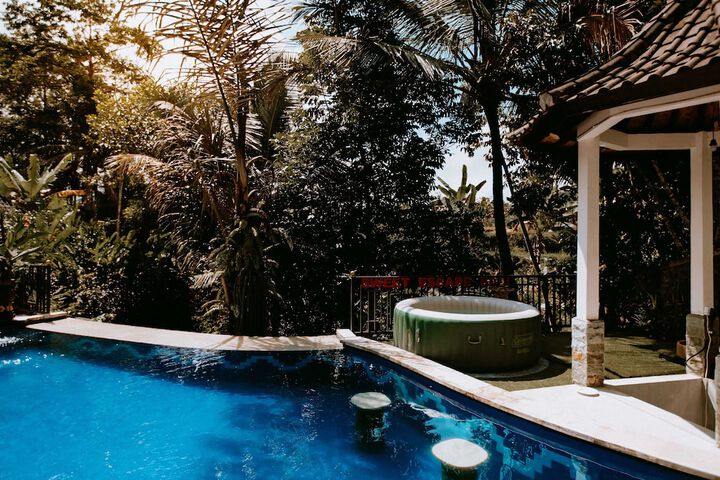 Pool 15 of 24