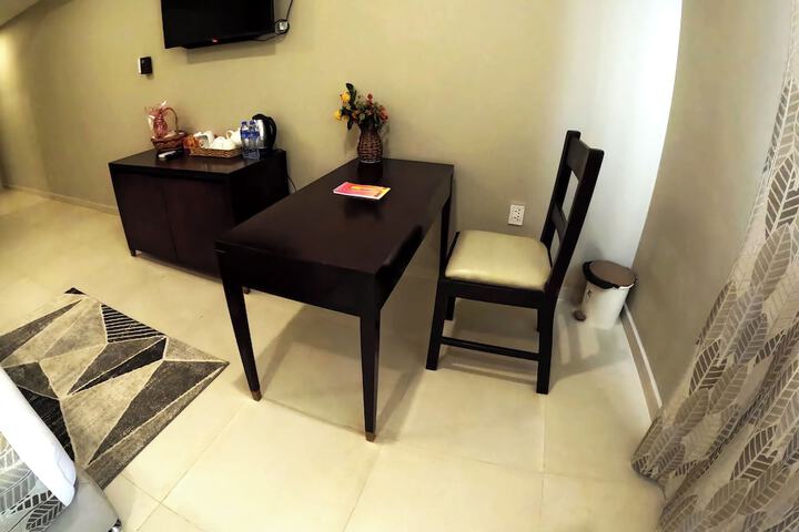Room 11 of 25