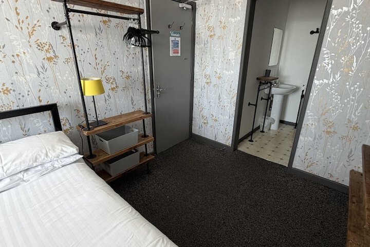 Room 78 of 114