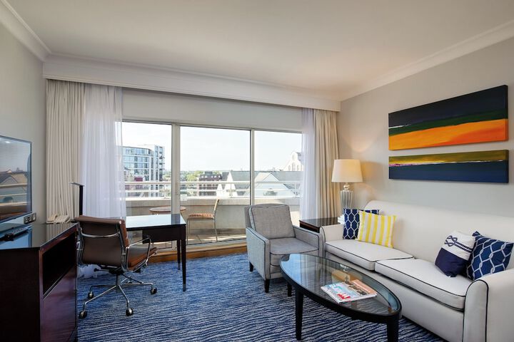 Room 53 of 441