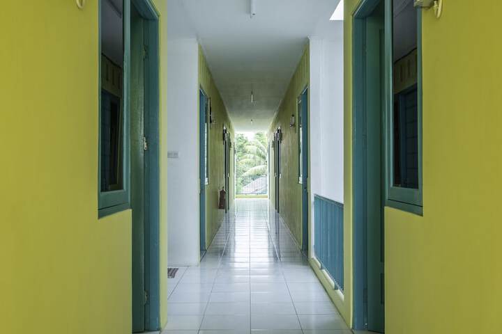 Ballroom/Hall 20 of 25