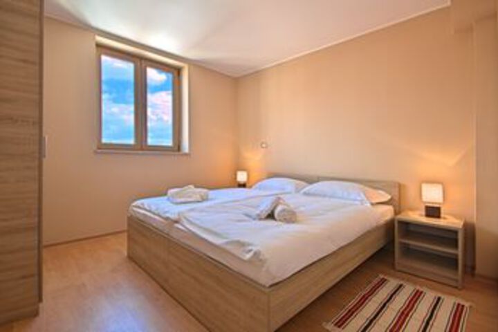 Room 15 of 21