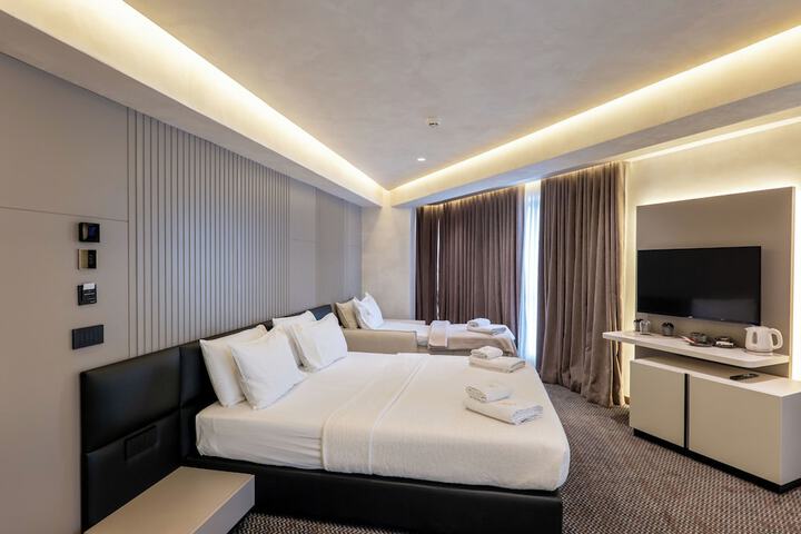 Room 53 of 125