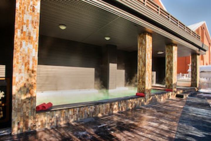 Pool 5 of 5