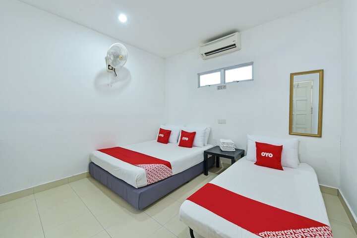 Room 15 of 28