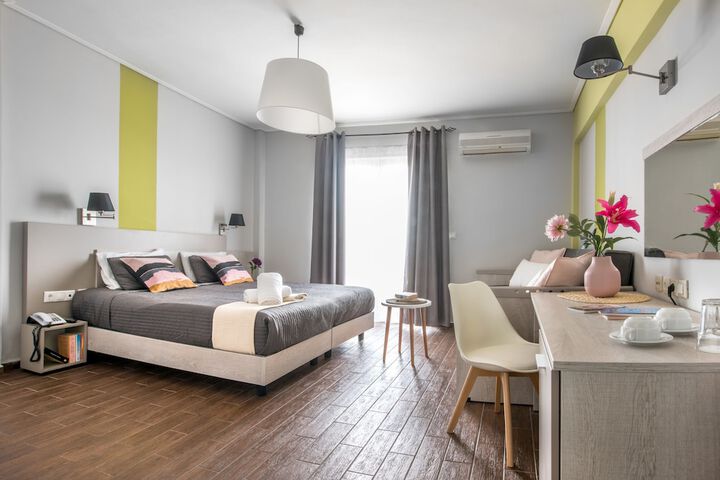 Room 5 of 72