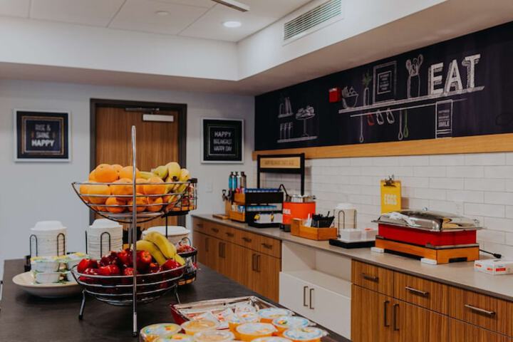 Breakfast area