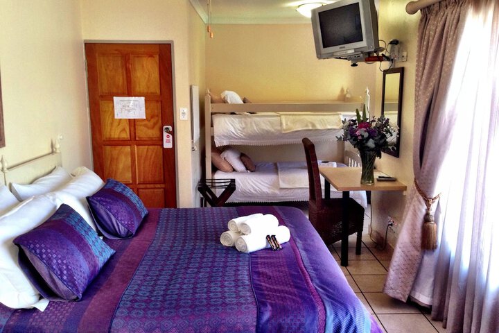 Room 14 of 37
