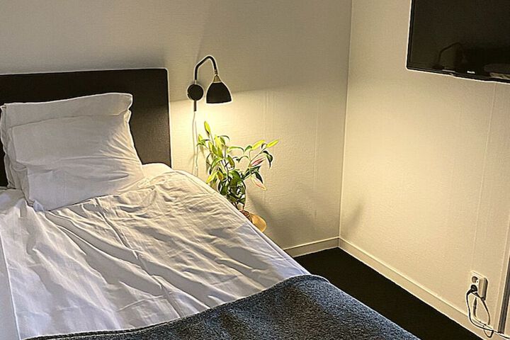 Room 10 of 58