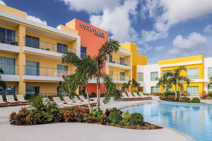 Hotel Exterior 57 of 63