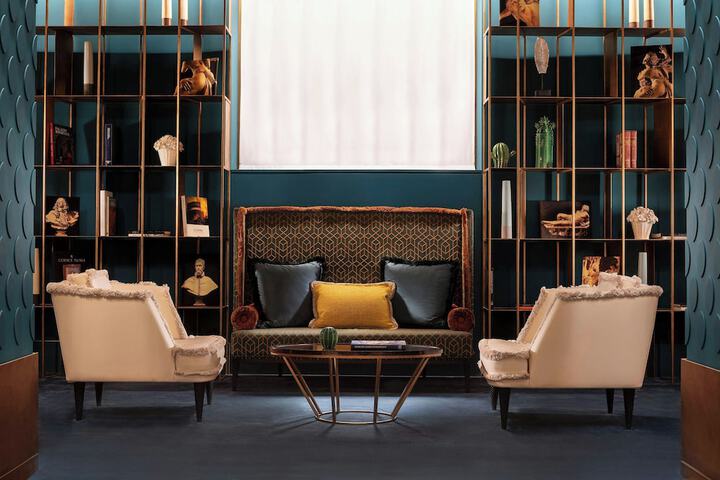 Entrance & Lobby