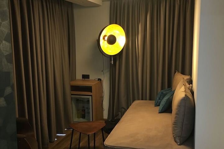 Room 44 of 88