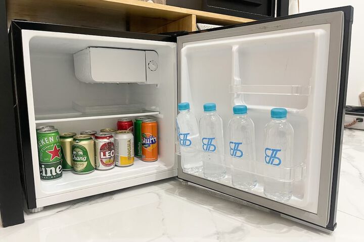 Room 11 of 32