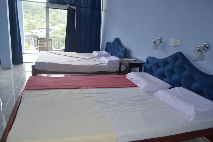 Room 5 of 31
