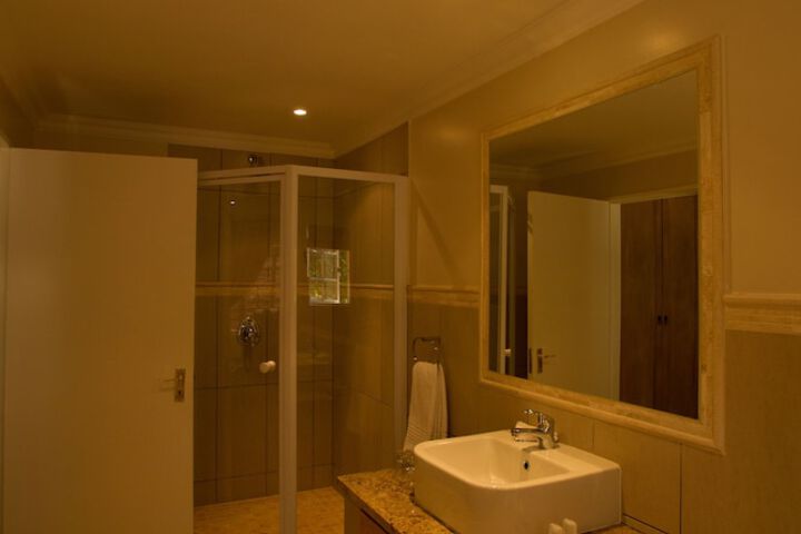 Room 20 of 27