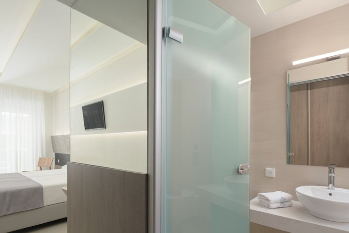 Room 42 of 78