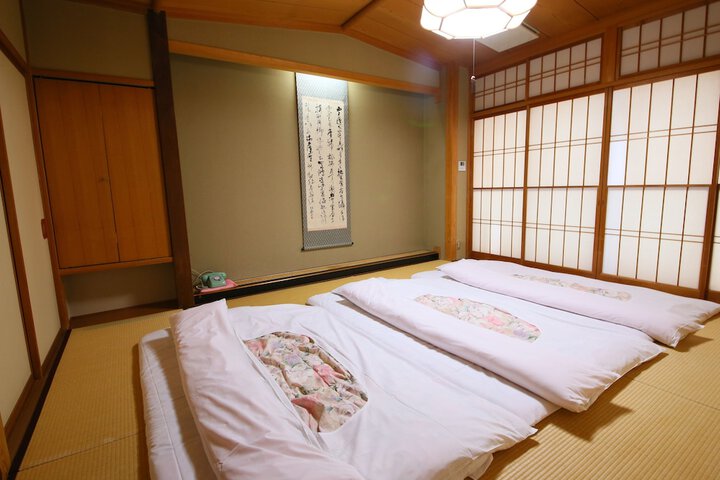 Room 11 of 65