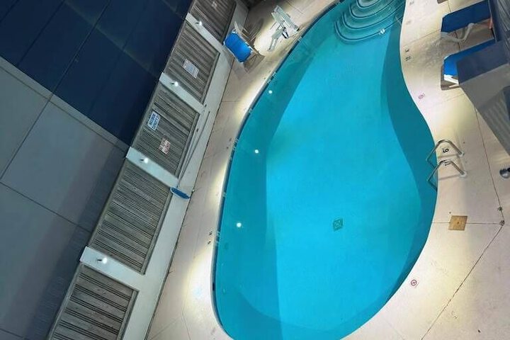 Hotel Pool