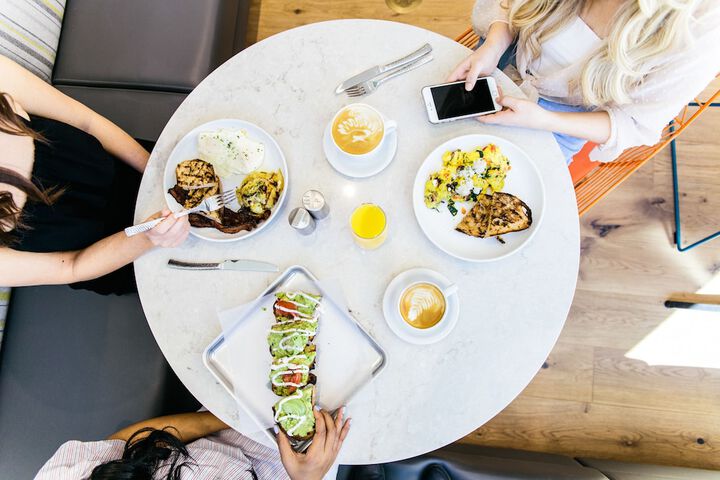 Breakfast area