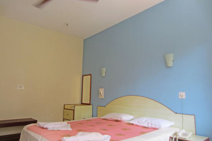 Room 15 of 35