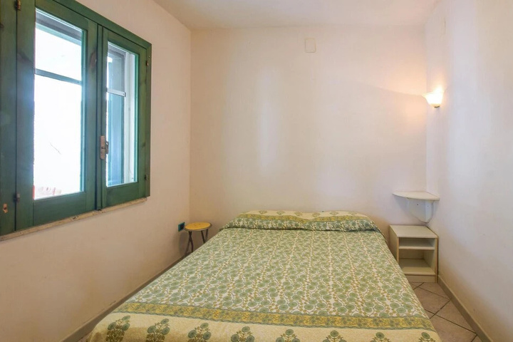 Room 3 of 13